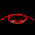 Pulsera Macramé Roja con Pepitas Oro 18K fondo negro